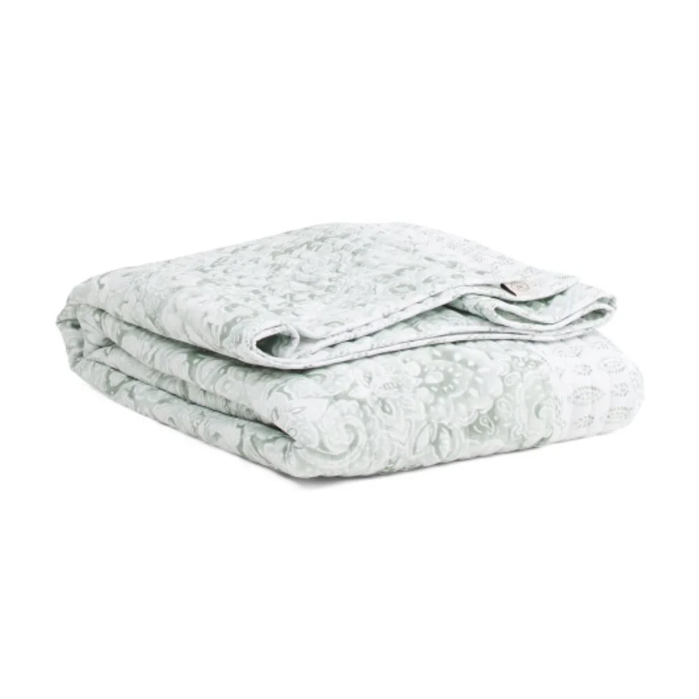 MARTHA STEWART Reversible Quilt Set